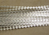 Straight Razor Galvanized Barbed Wire Mesh Frightening And Stopping Fencing 3 Or 4 Strands