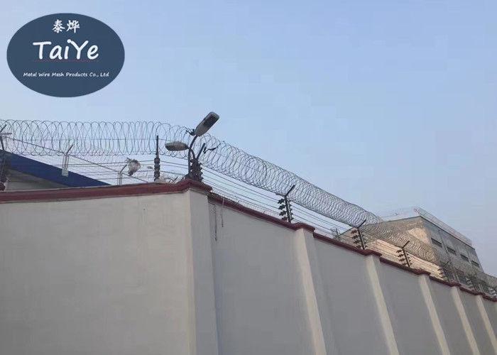 Prison Concertina Galvanized Razor Barbed Tape Wire High Quality