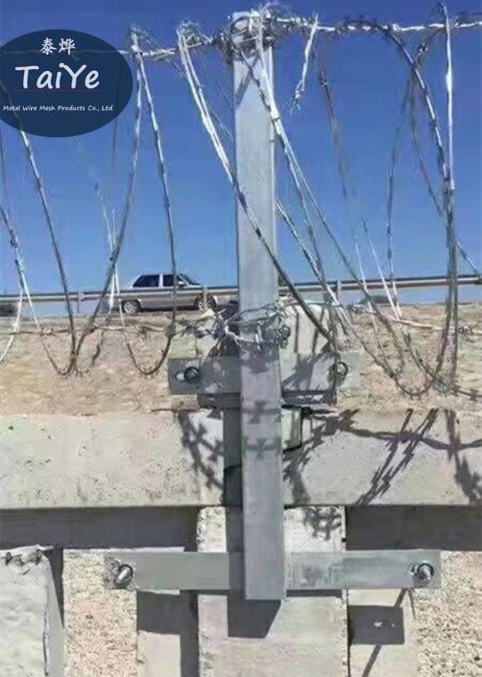 High Zinc Coated Barbed Wire Fence Post Highway Chain Link Fence Barb