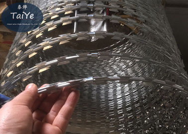 Zinc Coated Bigger Barbed Wire Fence Clips For CBT65 Razor Wire Install