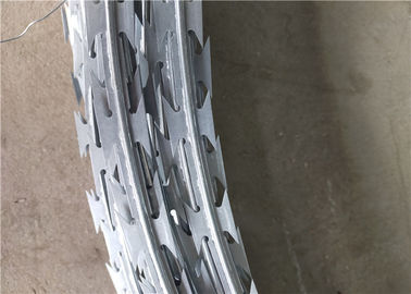 Security Conductor Razor Coil Electric Spiral Barbed Wire For Isolation Protection