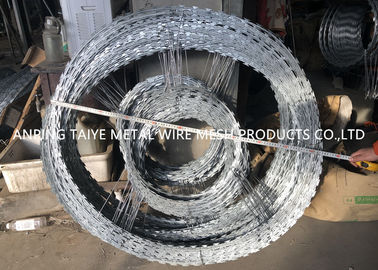 Galvanized Mobile Security Barrier Concertina Double Circles Razor Wire Fence