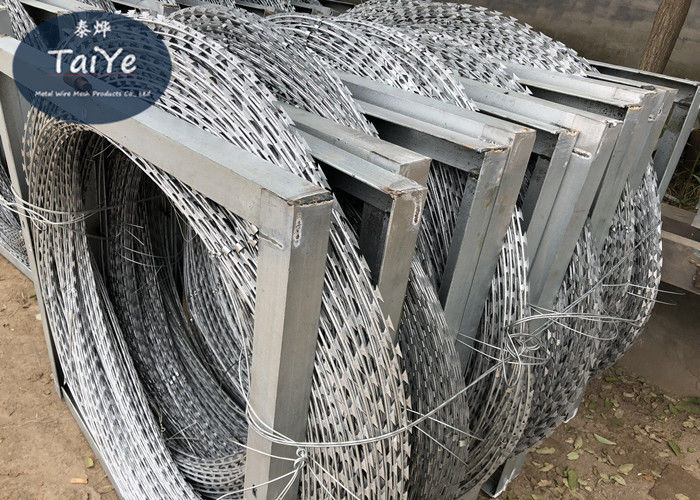 High Strength Galvanized Razor Wire Cross Razor Tape Wire BTO22 BTO11 BTO30